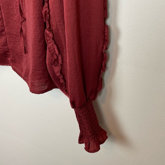 Sam Edelman Varick V-Neck Satin Blouse Size Medium - Picture 6 of 9